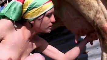 Rural babes kiss passionately and screw a stallion as a group